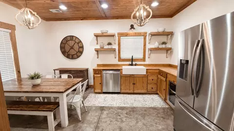 Kitchen - 1702 Camp Shelor Rd, Manning, SC 29102 photo 2 of 8