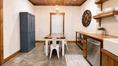 Dining - 1702 Camp Shelor Rd, Manning, SC 29102 photo 1 of 1