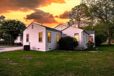Exterior - 14 Moise Dr, Sumter, SC 29150 photo 8 of 11