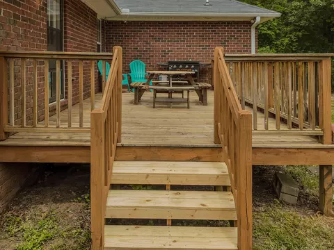 Exterior - 1460 Malone Dr, Sumter, SC 29154 photo 4 of 19