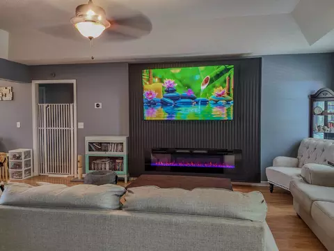 Living - 1460 Malone Dr, Sumter, SC 29154 photo 2 of 2