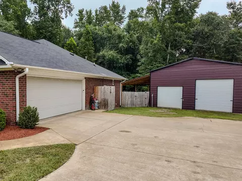 Exterior - 1460 Malone Dr, Sumter, SC 29154 photo 11 of 19