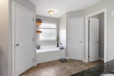 Bath - 3540 Katwallace Cir, Sumter, SC 29154 photo 4 of 5