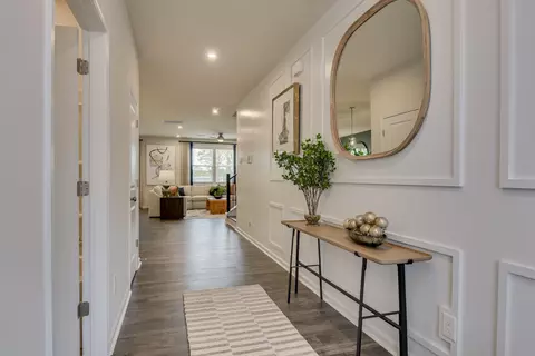 Entry Way - 965 Curlew Cir, Sumter, SC 29150 photo 2 of 7