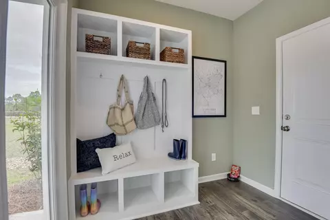 Entry Way - 965 Curlew Cir, Sumter, SC 29150 photo 3 of 7