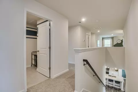 Entry Way - 965 Curlew Cir, Sumter, SC 29150 photo 4 of 7