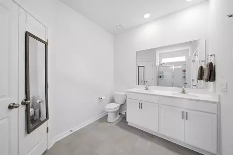 Bath - 18 Edgebrook Dr, Lugoff, SC 29078 photo 1 of 2