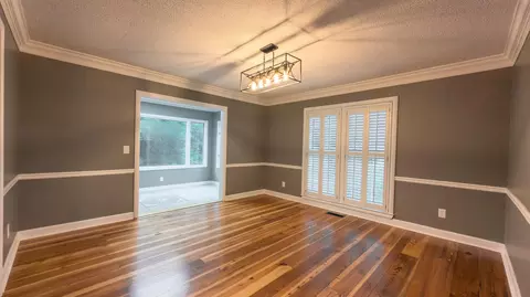 Living - 715 Lewis Rd, Sumter, SC 29154 photo 3 of 5