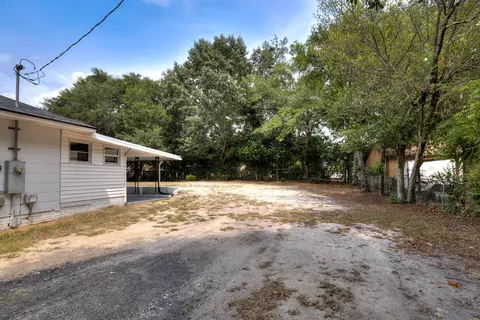 Exterior - 495 Pinewood Rd, Sumter, SC 29154 photo 3 of 11