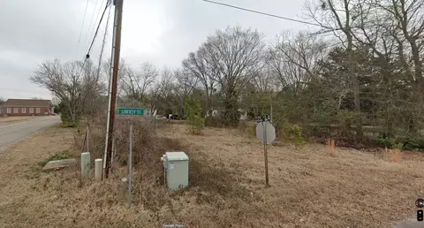 22 E Sumter St, Mayesville, SC 29104 photo 3