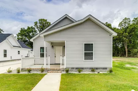 Exterior - 525 Dingle St, Sumter, SC 29150 photo 2 of 6