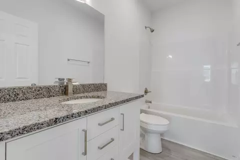 Bath - 525 Dingle St, Sumter, SC 29150 photo 3 of 3