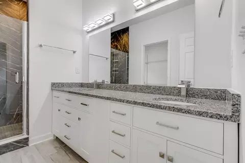 Bath - 525 Dingle St, Sumter, SC 29150 photo 1 of 3