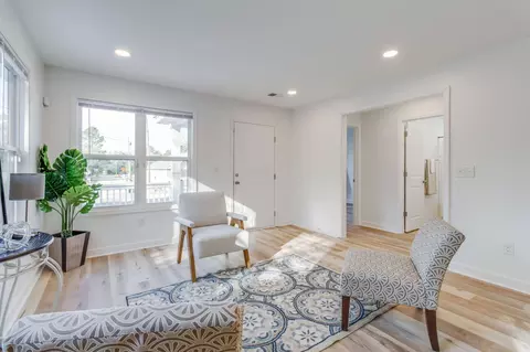 Living - 23 Walker Ave, Sumter, SC 29150 photo 2 of 3