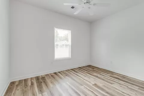 Bedroom - 527 Dingle St, Sumter, SC 29150 photo 4 of 5
