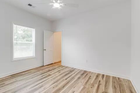Bedroom - 527 Dingle St, Sumter, SC 29150 photo 3 of 5