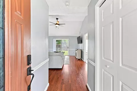 Entry Way - 50 Gray Fox Ct, Sumter, SC 29154 photo 1 of 2