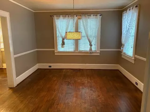 Living - 44 Alice Dr, Sumter, SC 29150 photo 2 of 4