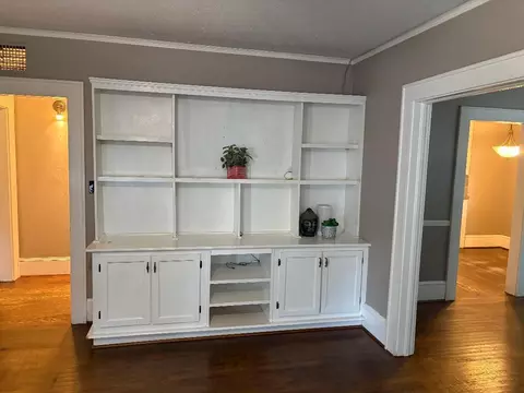 Living - 44 Alice Dr, Sumter, SC 29150 photo 3 of 4