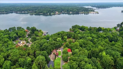 View/Area - 4067 Triton Dr, Tega Cay, SC 29708 photo 3 of 13