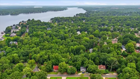 View/Area - 4067 Triton Dr, Tega Cay, SC 29708 photo 10 of 13