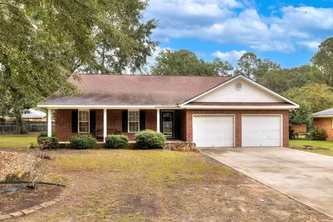 1818 Palomino Cir, Sumter, SC 29154