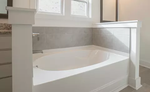 Bath - 2135 Currituck Dr, Sumter, SC 29153 photo 4 of 10