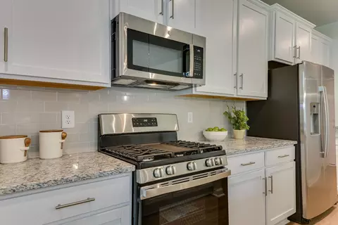Kitchen - 3480 Rustic Dr, Sumter, SC 29150 photo 5 of 10