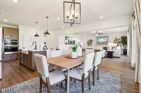 Dining - 3105 Matthews Dr, Sumter, SC 29154 photo 1 of 1