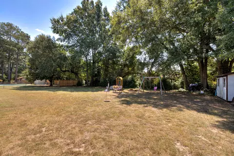 Exterior - 2302 Gingko Dr, Sumter, SC 29150 photo 4 of 7