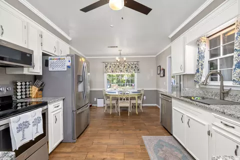 Kitchen - 2302 Gingko Dr, Sumter, SC 29150 photo 3 of 3