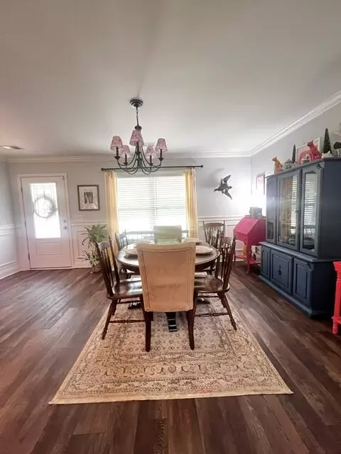 Dining - 3649 Cox Rd, Sumter, SC 29154 photo 1 of 2