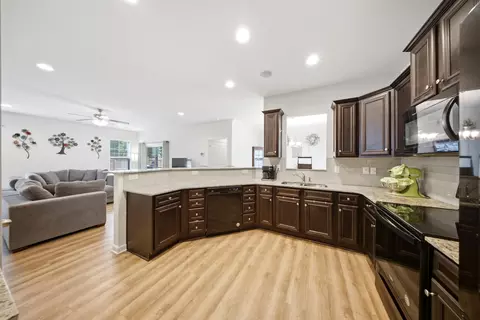Kitchen - 209 Masters Dr, Sumter, SC 29154 photo 2 of 2