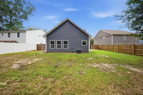 Exterior - 209 Masters Dr, Sumter, SC 29154 photo 4 of 5