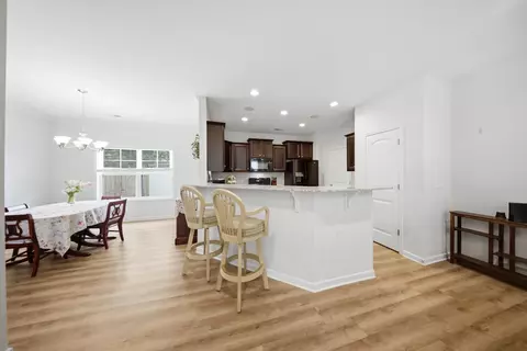 Entry Way - 209 Masters Dr, Sumter, SC 29154 photo 4 of 7