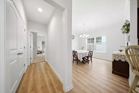 Entry Way - 209 Masters Dr, Sumter, SC 29154 photo 5 of 7