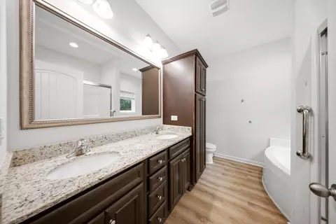 Bath - 209 Masters Dr, Sumter, SC 29154 photo 1 of 2