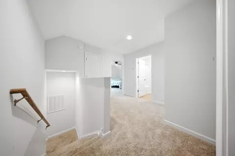 Entry Way - 209 Masters Dr, Sumter, SC 29154 photo 6 of 7