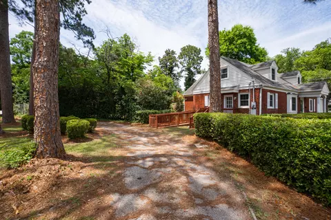 Exterior - 419 Baldwin Dr, Sumter, SC 29150 photo 4 of 9