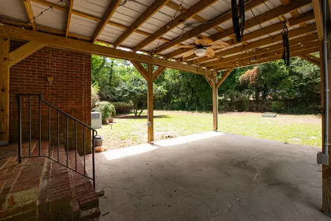 Exterior - 419 Baldwin Dr, Sumter, SC 29150 photo 8 of 9
