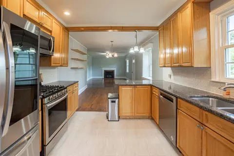 Kitchen - 419 Baldwin Dr, Sumter, SC 29150 photo 2 of 3