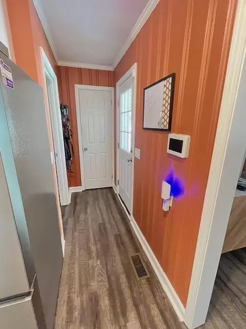 Entry Way - 11 Lindley Ave, Sumter, SC 29150 photo 1 of 2