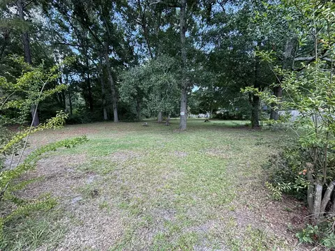203 Phifer St, Sumter, SC 29150 photo 2