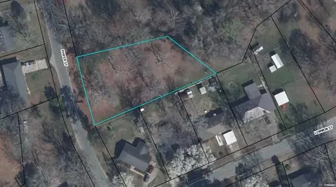 203 Phifer St, Sumter, SC 29150 photo 3