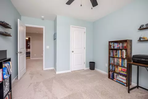 Bedroom - 3170 Matthews Dr, Sumter, SC 29154 photo 6 of 9