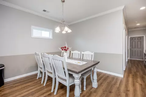 Dining - 3170 Matthews Dr, Sumter, SC 29154 photo 1 of 2