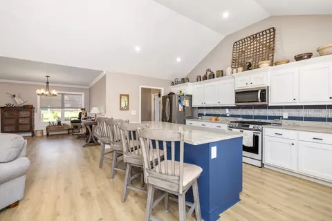 Kitchen - 3565 Katwallace Cir, Sumter, SC 29154 photo 2 of 5