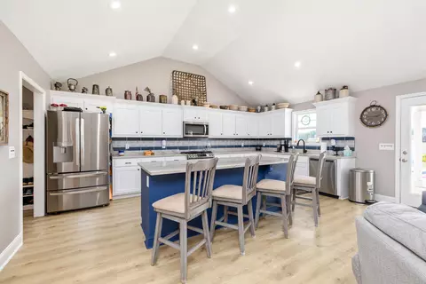 Kitchen - 3565 Katwallace Cir, Sumter, SC 29154 photo 1 of 5