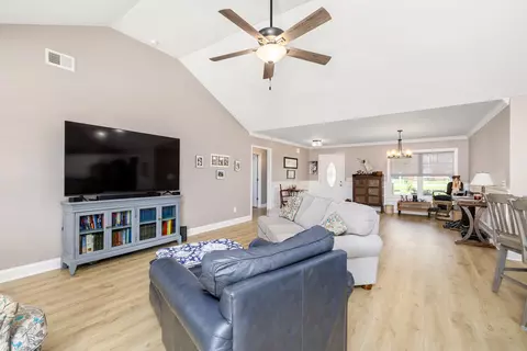 Entry Way - 3565 Katwallace Cir, Sumter, SC 29154 photo 2 of 6