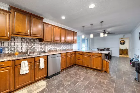 Kitchen - 328 Stuckey St, Sumter, SC 29150 photo 6 of 6